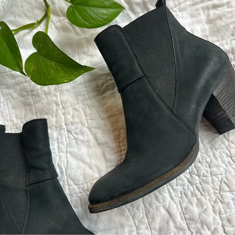 Paul Green Black Heeled Leather Ankle Boots